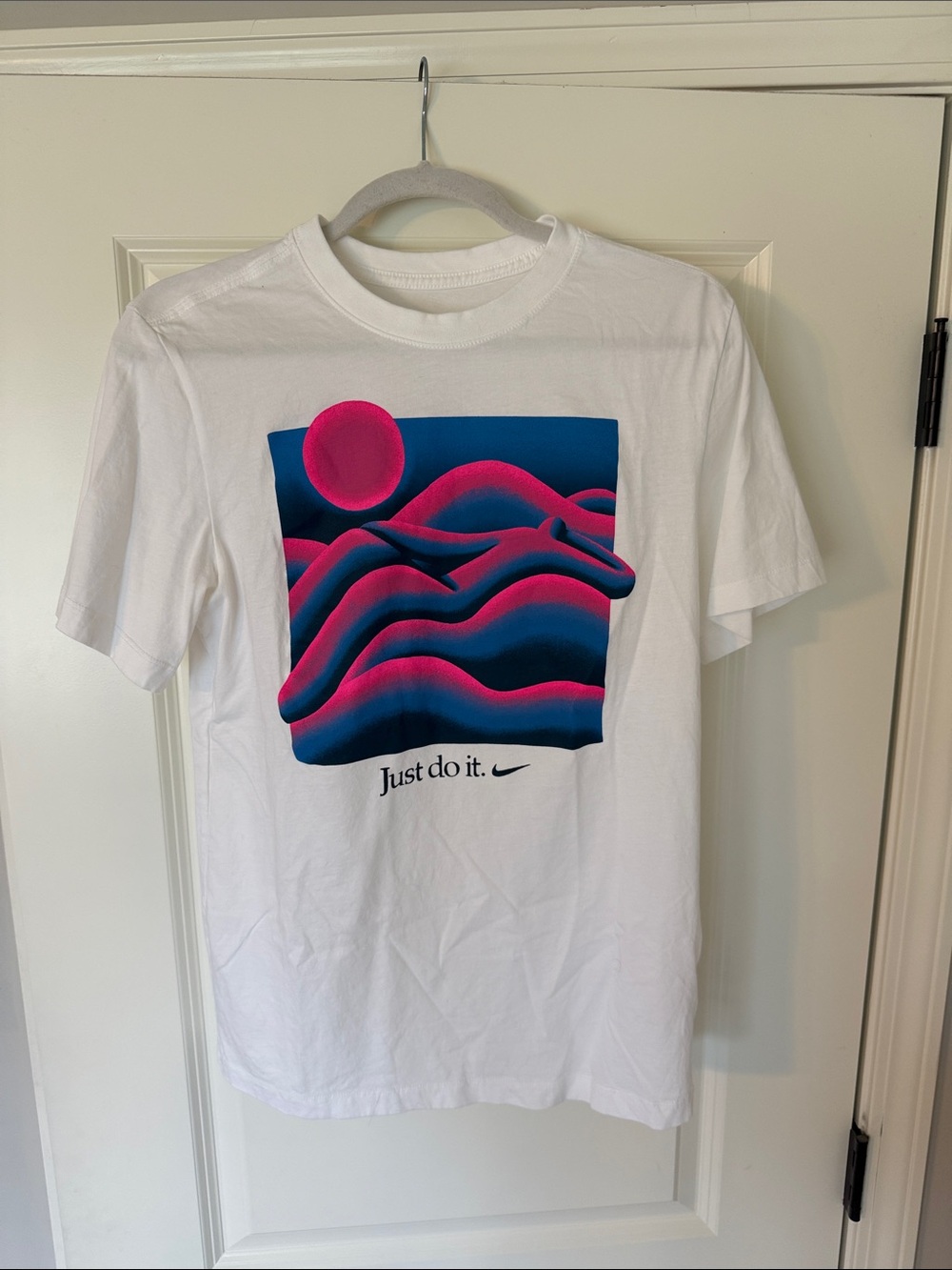 Nike White Short-Sleeve Tee with Pink & Blue Wave Graphic